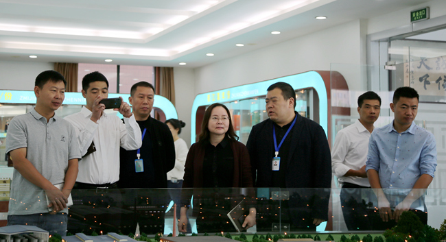 EA7A2323_副本_副本.jpg EA7A2323_副本_副本.jpg